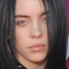 BILLIE EILISH CONFIE AVOIR LONGTEMPS DÉTESTÉ SON PRÉNOM AVANT DE L’ACCEPTER PLEINEMENT