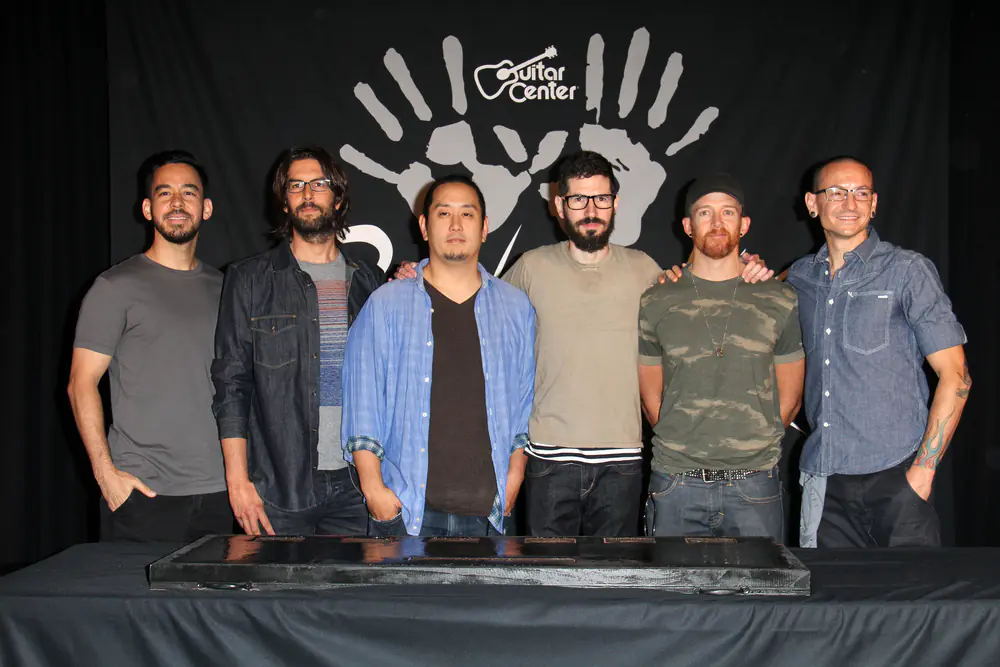 LINKIN PARK FAIT SON GRAND RETOUR... AVEC UNE NOUVELLE VOIX !